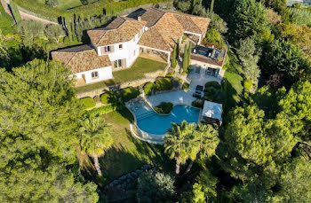 villa à Mougins (06)