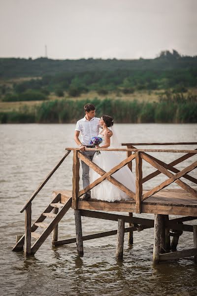 Fotógrafo de casamento Lenura Cemenko (lenura). Foto de 8 de outubro 2014