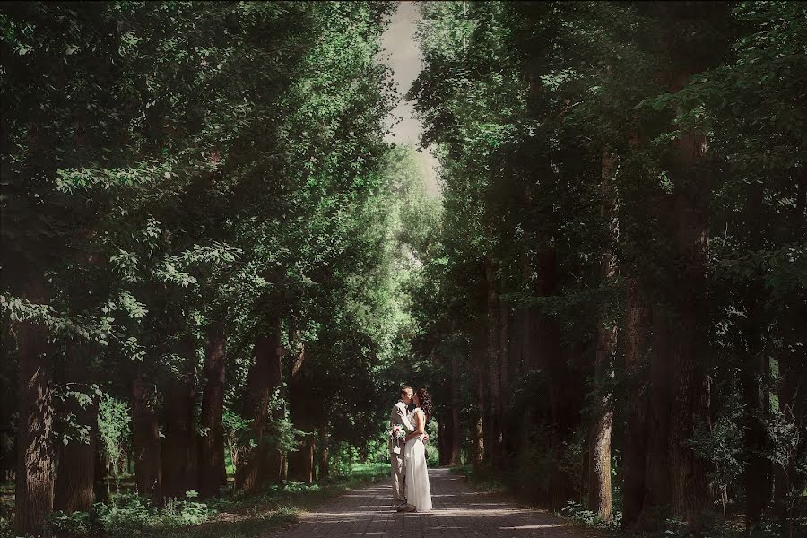 Fotografo di matrimoni Margarita Nasakina (megg). Foto del 13 settembre 2017