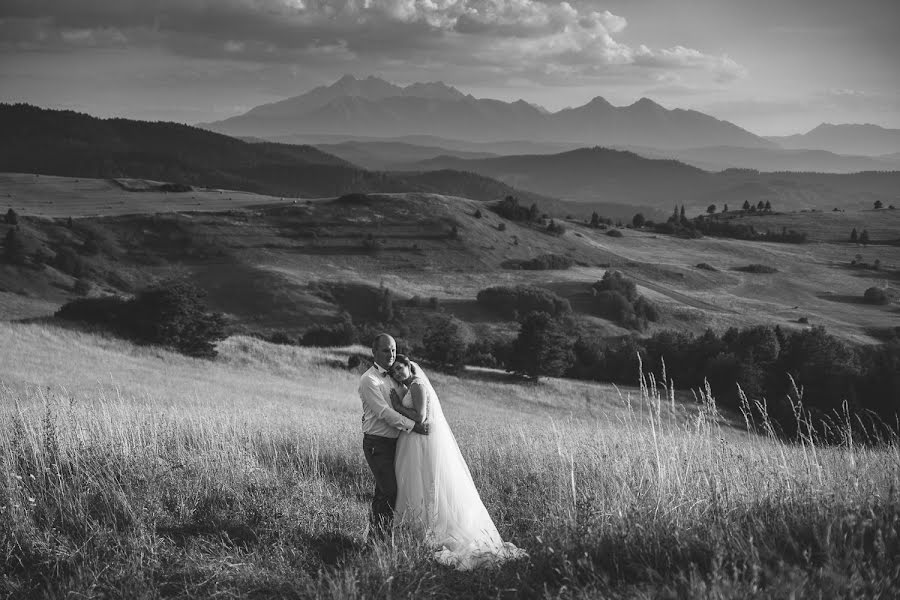 Fotografer pernikahan Paweł Uchorczak (fanimomentu). Foto tanggal 11 Juli 2018