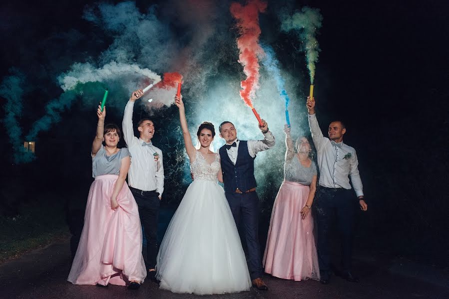Photographe de mariage Dmitro Lisyuk (dimontito). Photo du 9 avril 2019