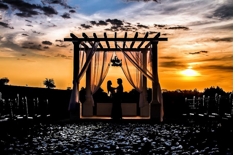 Fotógrafo de casamento Giu Morais (giumorais). Foto de 21 de janeiro 2019