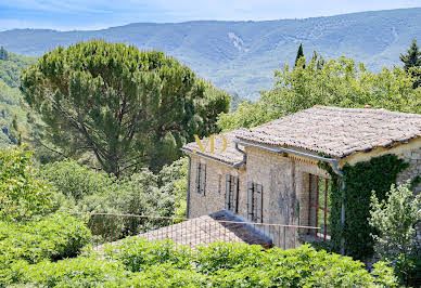 Propriété avec piscine 2