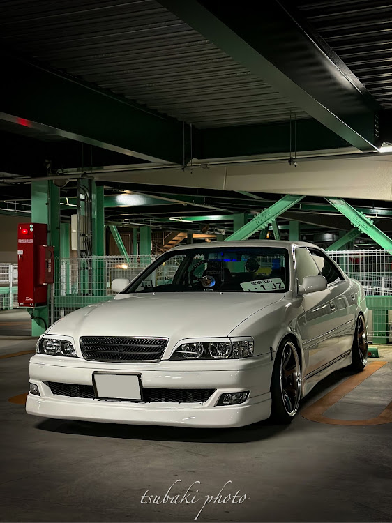 チェイサーの今までに所有した車でNo.1は？・花粉まみれ・鼻詰まりとの闘い・桜とコラボしたい・Cheichei LIFEに関するカスタム事例の投稿画像1枚目