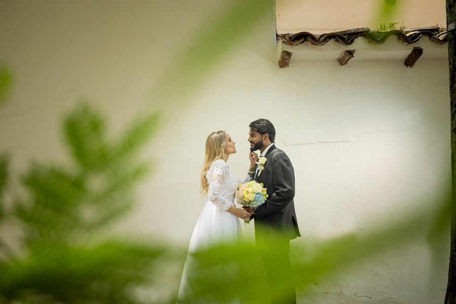 Fotógrafo de casamento Luis Enrique Ariza (luisenriquea). Foto de 19 de outubro 2023