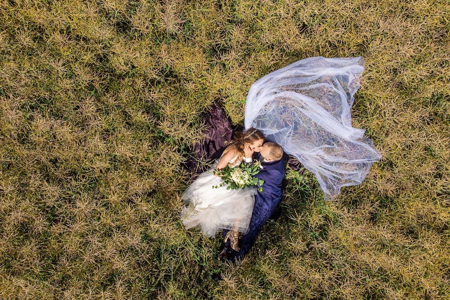 結婚式の写真家Edgars Pohevičs (edgarsfoto)。2018 7月12日の写真