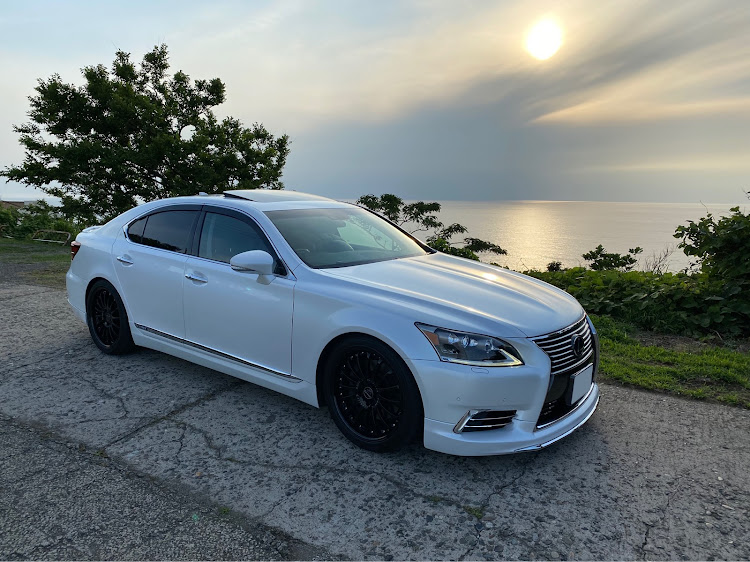 LSの車好きな人と繋がりたい・レクサス・LS・ドライブ・海に関するカスタム事例の投稿画像1枚目