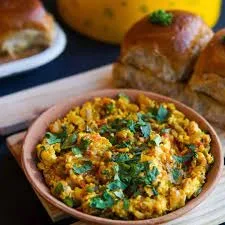 Paneer Bhurji + Pav (2 pcs)