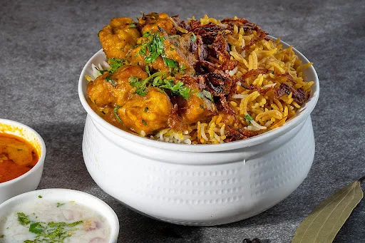 Boneless Hyderabadi Chicken Special Dum Biryani