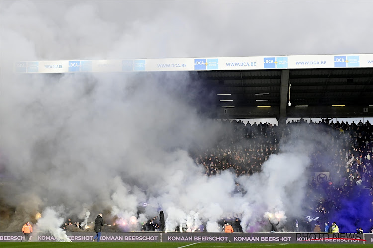 🎥 De fans van Beerschot en Antwerp maken er een helse sfeer van 