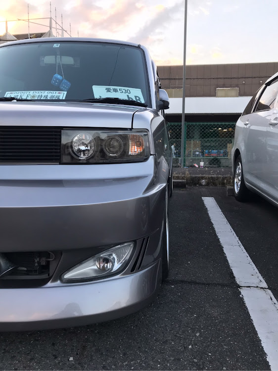 bBの半目・bB・整形外科・仕事終わりにに関するカスタム事例の投稿画像1枚目