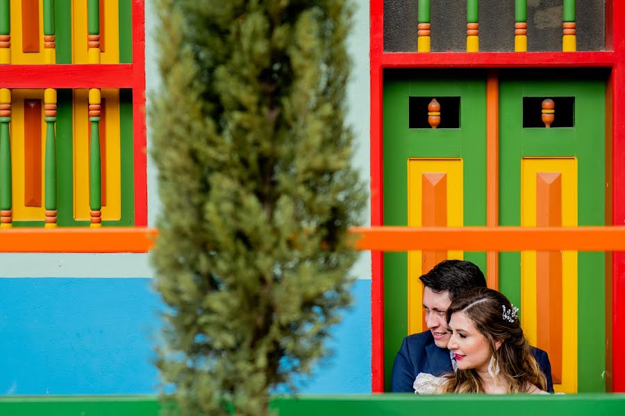 Fotografo di matrimoni Johana Nieves (johanaojodeoz). Foto del 9 febbraio 2022