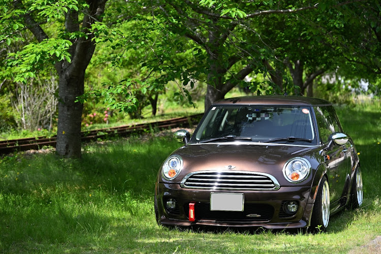 ミニのR56 MINI ONE・愛車の差し色・Sabelt牽引ベルト🔴・カメラ練習中📸に関するカスタム事例の投稿画像2枚目
