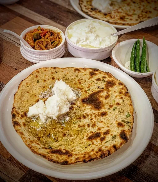 Aloo-Pyaaz Paratha