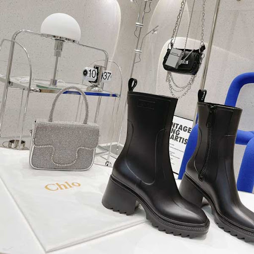 Title 6, Short Rain Boots With Letters and Non-Slip High...