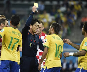 La FIFA défend son arbitre japonais