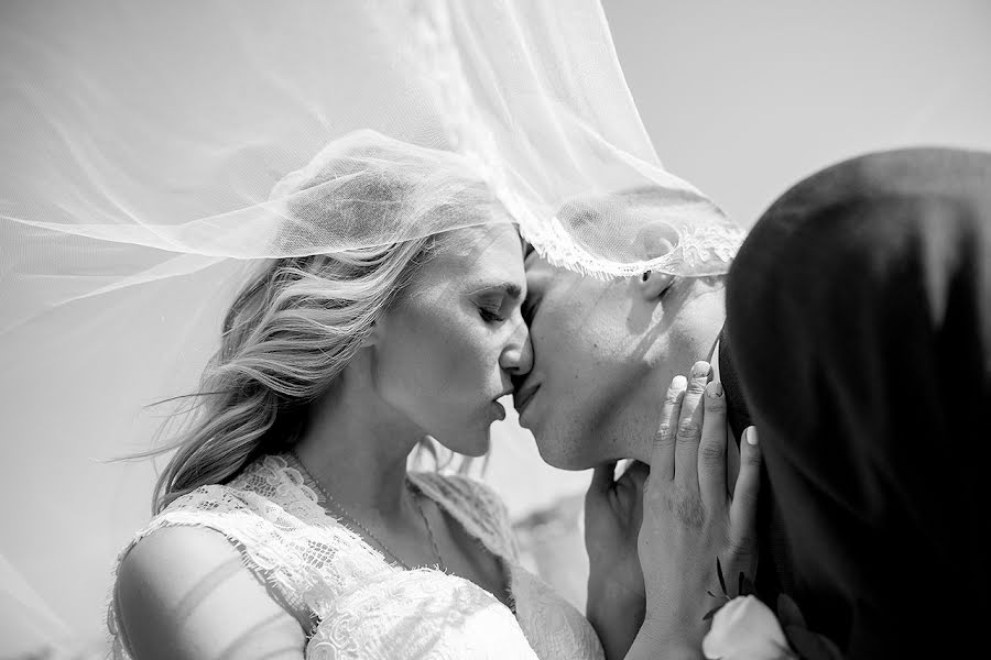 Wedding photographer Sofiya Nevskaya (sofinevskaya). Photo of 25 August 2018