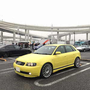 A3 ハッチバック 1.8T