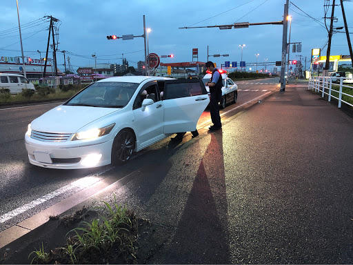 ストリーム Rn6の不正改造車取締月間 エムズガレージに紹介されたい 愛車紹介 警察 パトカーに関するカスタム メンテナンスの投稿画像 車 のカスタム情報はcartune