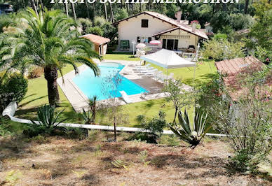 Maison avec piscine et terrasse 10