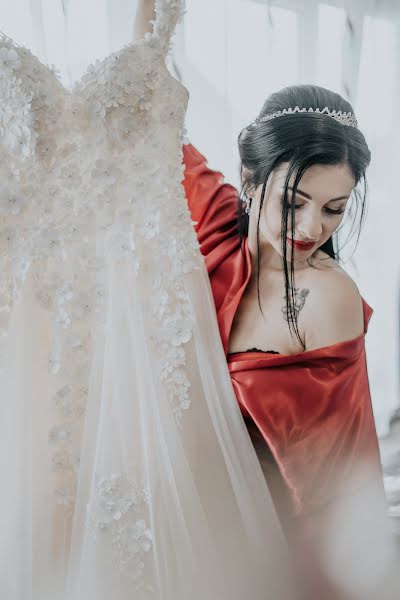 Wedding photographer Dan Pascaru (pascaru). Photo of 24 October 2019