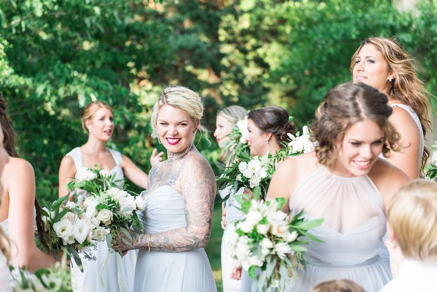 Fotógrafo de casamento Lorna Stell (lornastell). Foto de 8 de setembro 2019