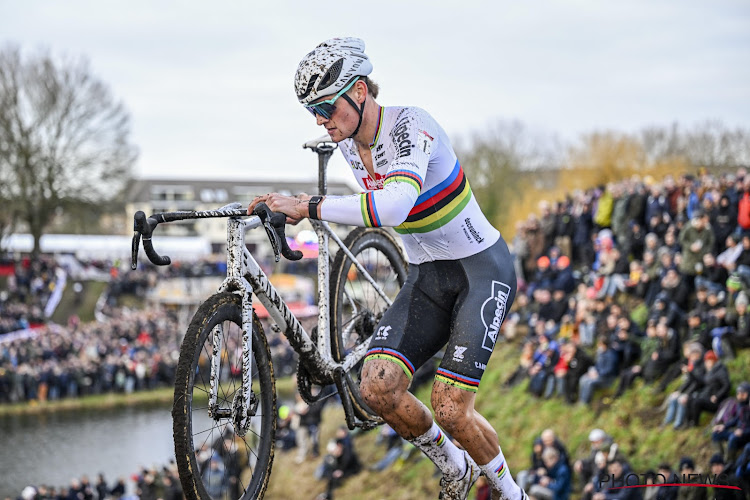 Wereldkampioen Mathieu van der Poel begrijpt vrouw van Wout van Aert helemaal: "Dat is vervelend"