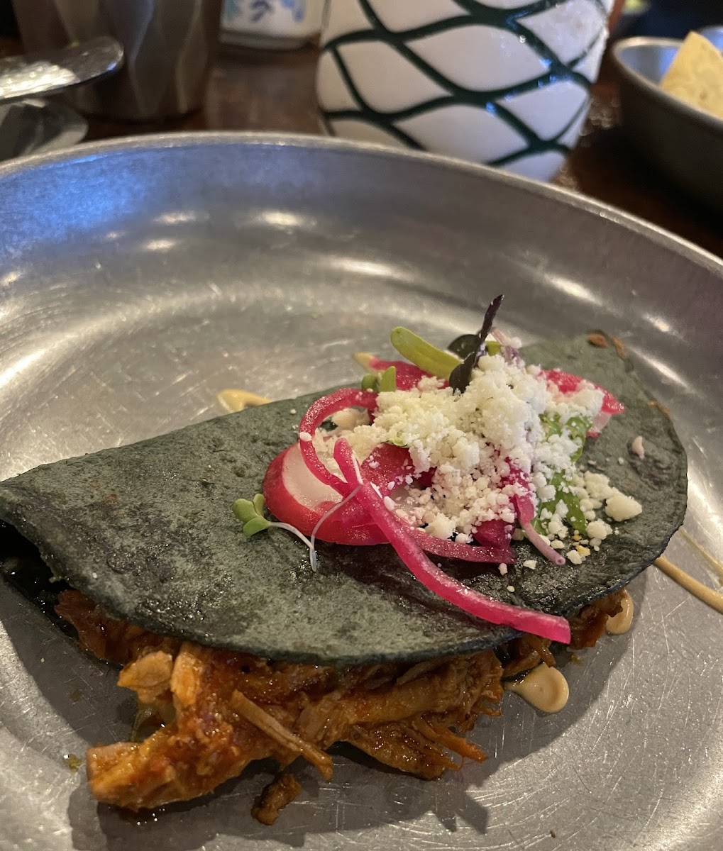 QUESA-BIRRIA

Short-rib, pickled radishes with onions & consome crema.