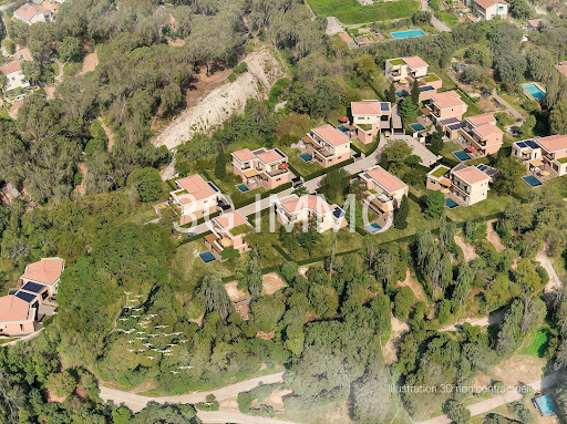 Maison avec piscine et terrasse 2