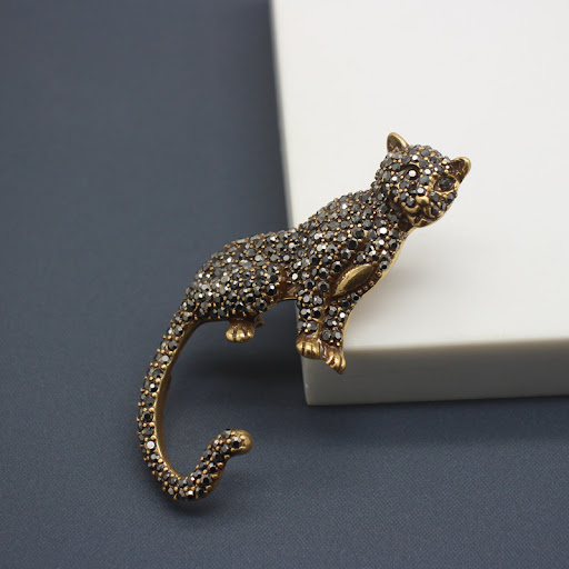 Title 3, Antique Three-dimensional Cold Leopard Brooch, ...