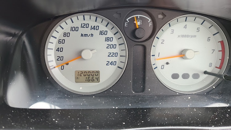 スイフトスポーツの熱中症に気をつけて!!・#ht81s・下取り準備・#スイスポ・120000キロ達成に関するカスタム事例の投稿画像1枚目