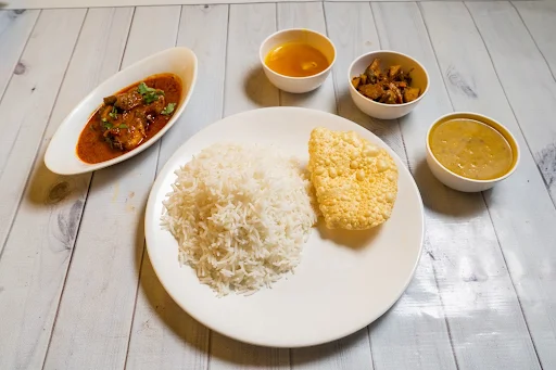 Plain Rice With Bengali Style Fish Curry