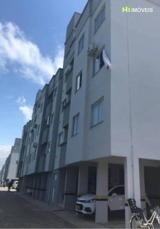 Apartamento com 2 dormitórios à venda, 56 m² por R$ 180.000,00 - XV de Novembro - Tijucas/SC