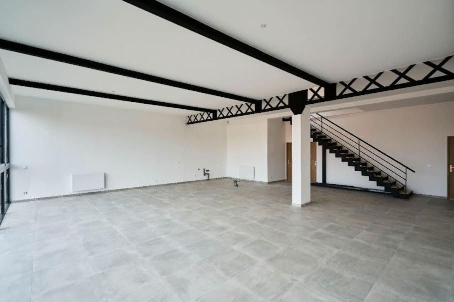 Vente loft 4 pièces 145.9 m² à Roubaix (59100), 280 000 €