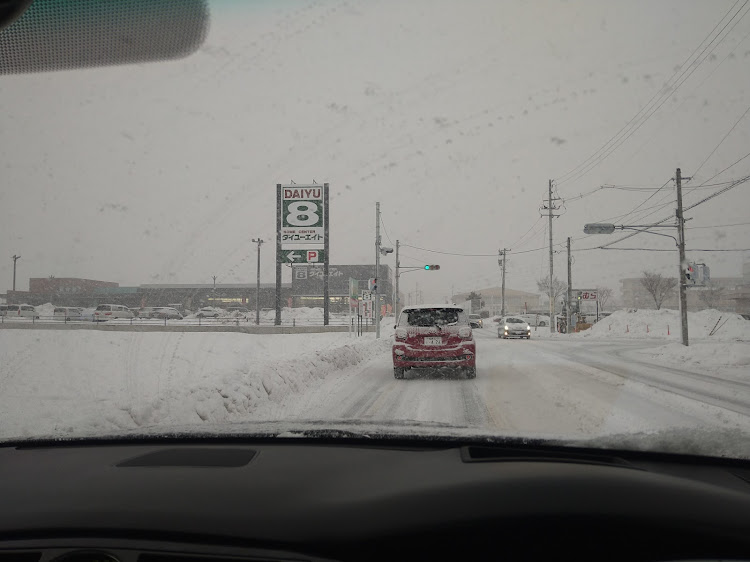 クラウンマジェスタのトランクの謎の穴・雪降ってる・雪道ドライブに関するカスタム事例の投稿画像5枚目
