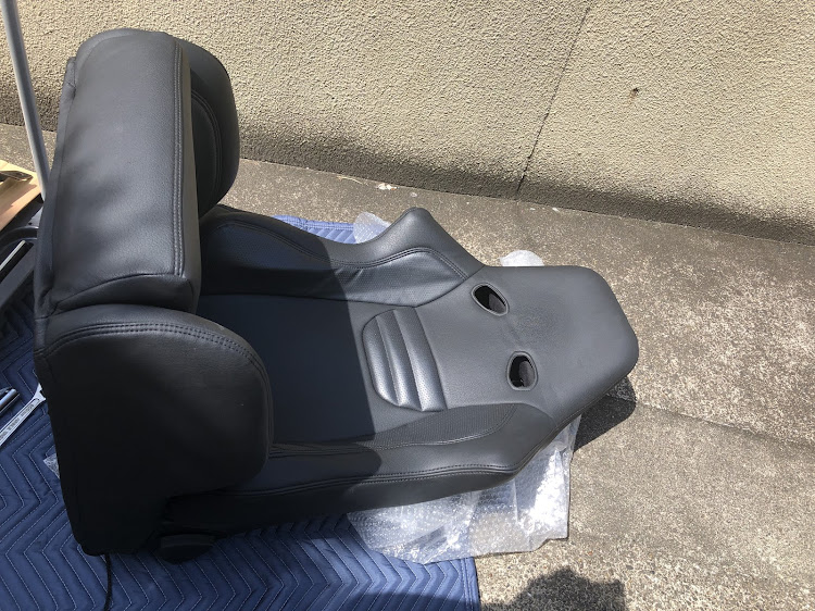 ISのDIY・シートに関するカスタム事例の投稿画像2枚目