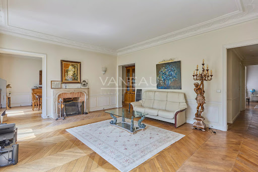Apartment / penthouse purchase in Paris 4ème (75004)