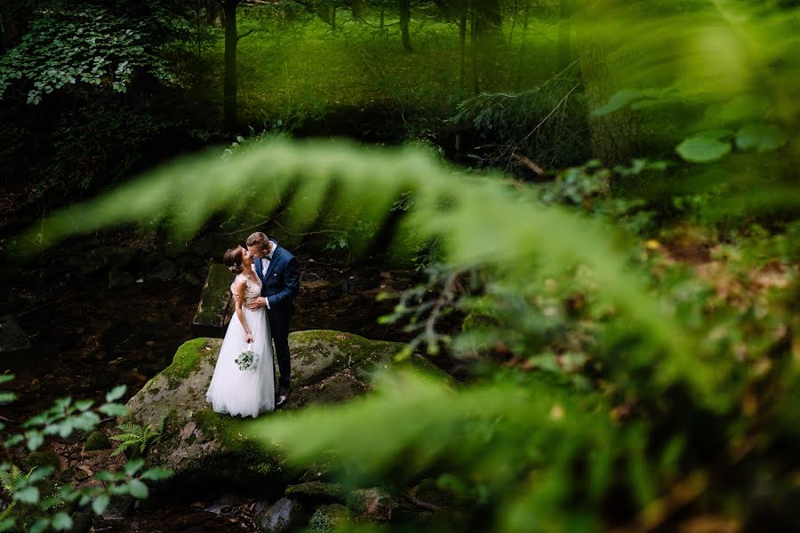 Fotógrafo de casamento Szymon Zabawa (whiteandlight). Foto de 12 de agosto 2020