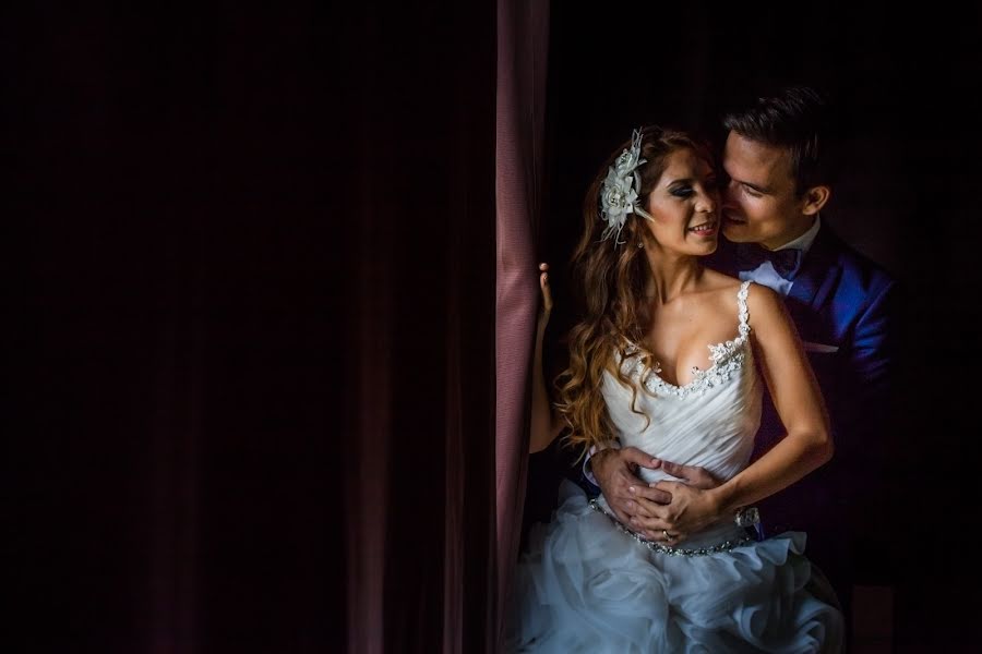 婚礼摄影师Rafael Cajaleon（passionlovefilms）。2018 6月26日的照片