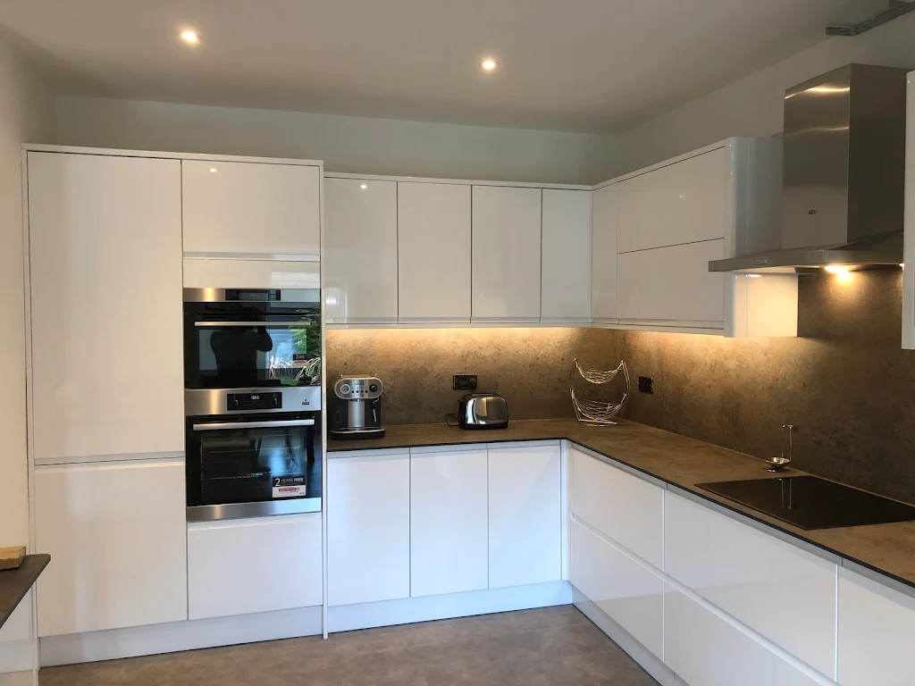 Kitchen installation 01