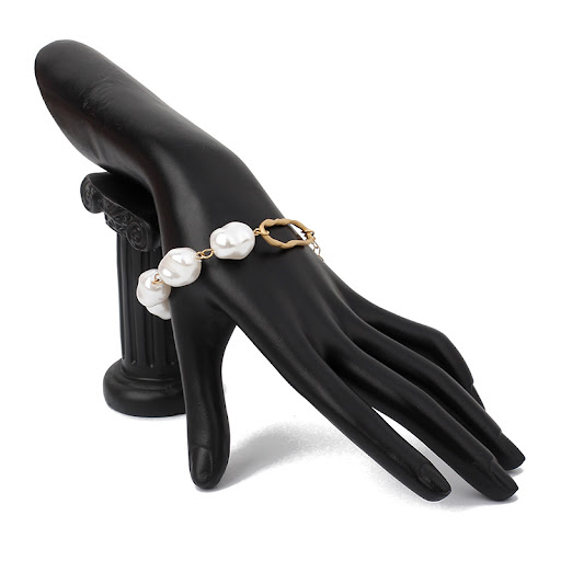 Title 5, Baroque irregular pearl bracelet, a unique acce...