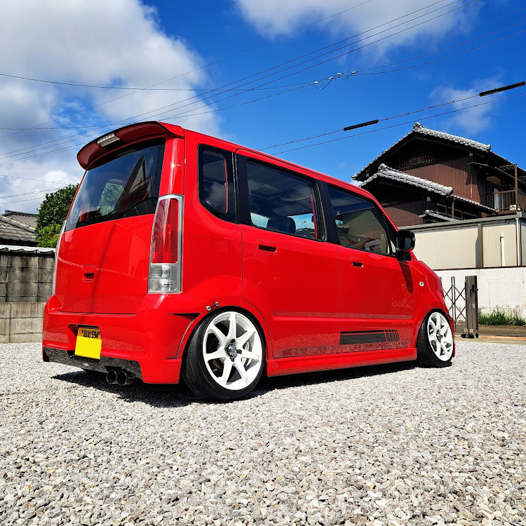 ワゴンRの週一の洗車・艶出し・赤い車・素ガラスに関するカスタム事例の投稿画像1枚目