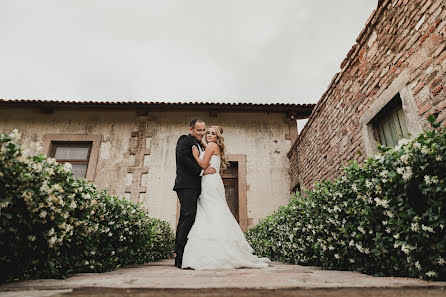 Fotografo di matrimoni Israel Guevara (israelguevara). Foto del 7 agosto 2019