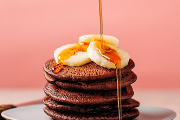 Chocolate Protein Pancakes (Vegan + GF)
