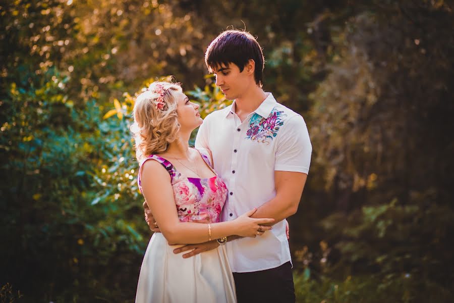 Wedding photographer Lyubov Ilyukhina (astinfinity). Photo of 20 February 2017