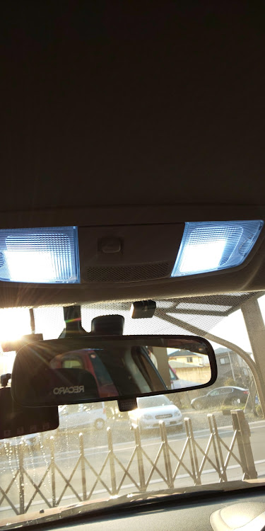 ランサーエボリューションのDIY・ルームランプ交換に関するカスタム事例の投稿画像6枚目