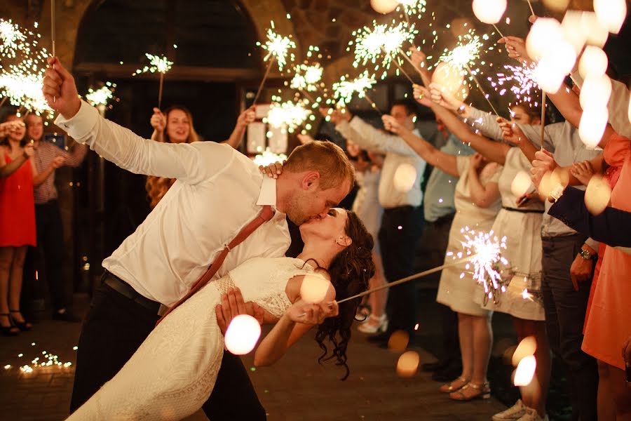 Wedding photographer Slava Svet (slavasvet). Photo of 14 August 2017