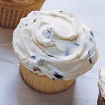 Chocolate Chip Cupcakes with Chocolate Chip Frosting was pinched from <a href="http://www.delish.com/recipefinder/chocolate-chip-cupcakes-recipe?src=soc_fcbk" target="_blank">www.delish.com.</a>