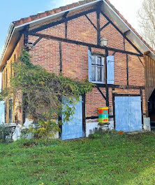 maison à Saint-Julien-en-Born (40)