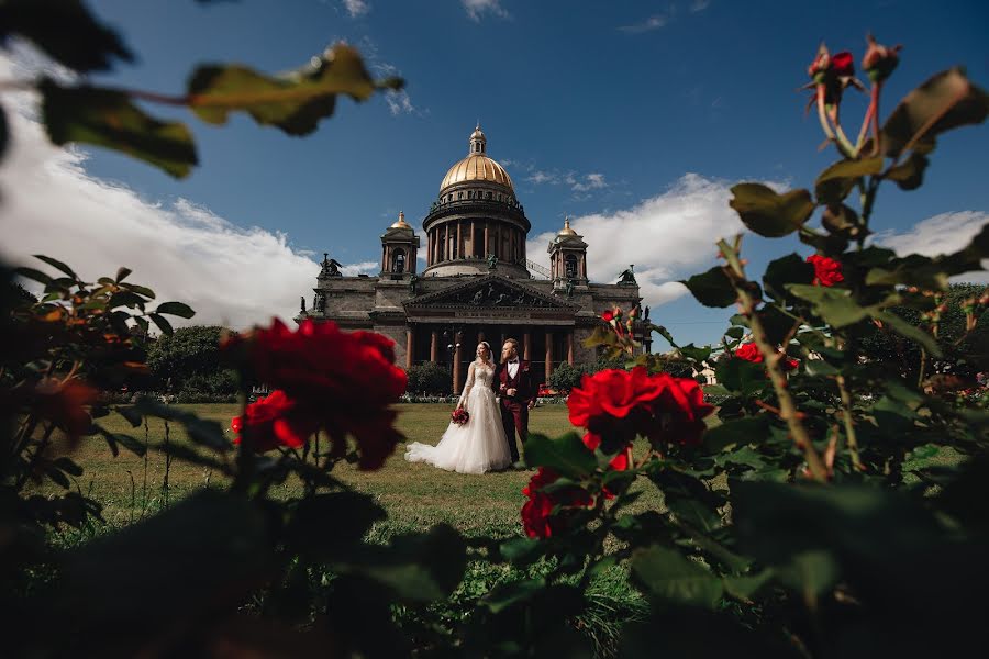 Bröllopsfotograf Aleksandra Molvo (molvo). Foto av 23 november 2020